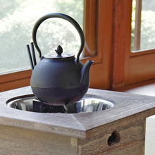画像をギャラリービューアに読み込む, 南部 鉄瓶 日の丸あられ型 1L