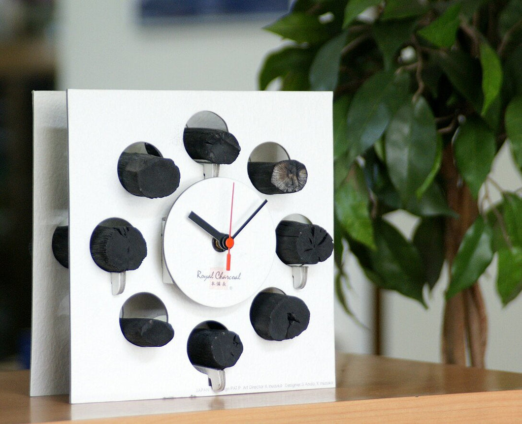 炭のインテリア時計